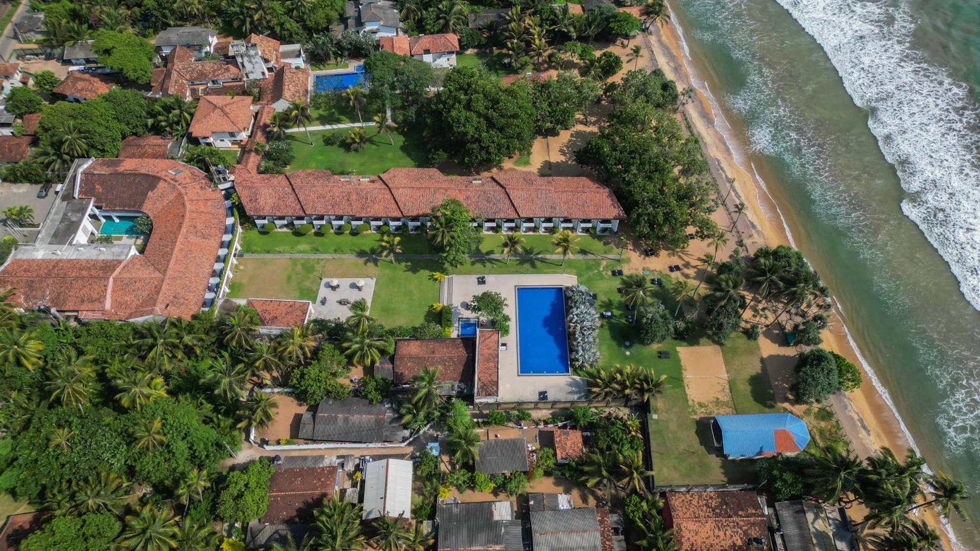 Hibiscus Beach Hotel & Villas Kalutara Exteriör bild