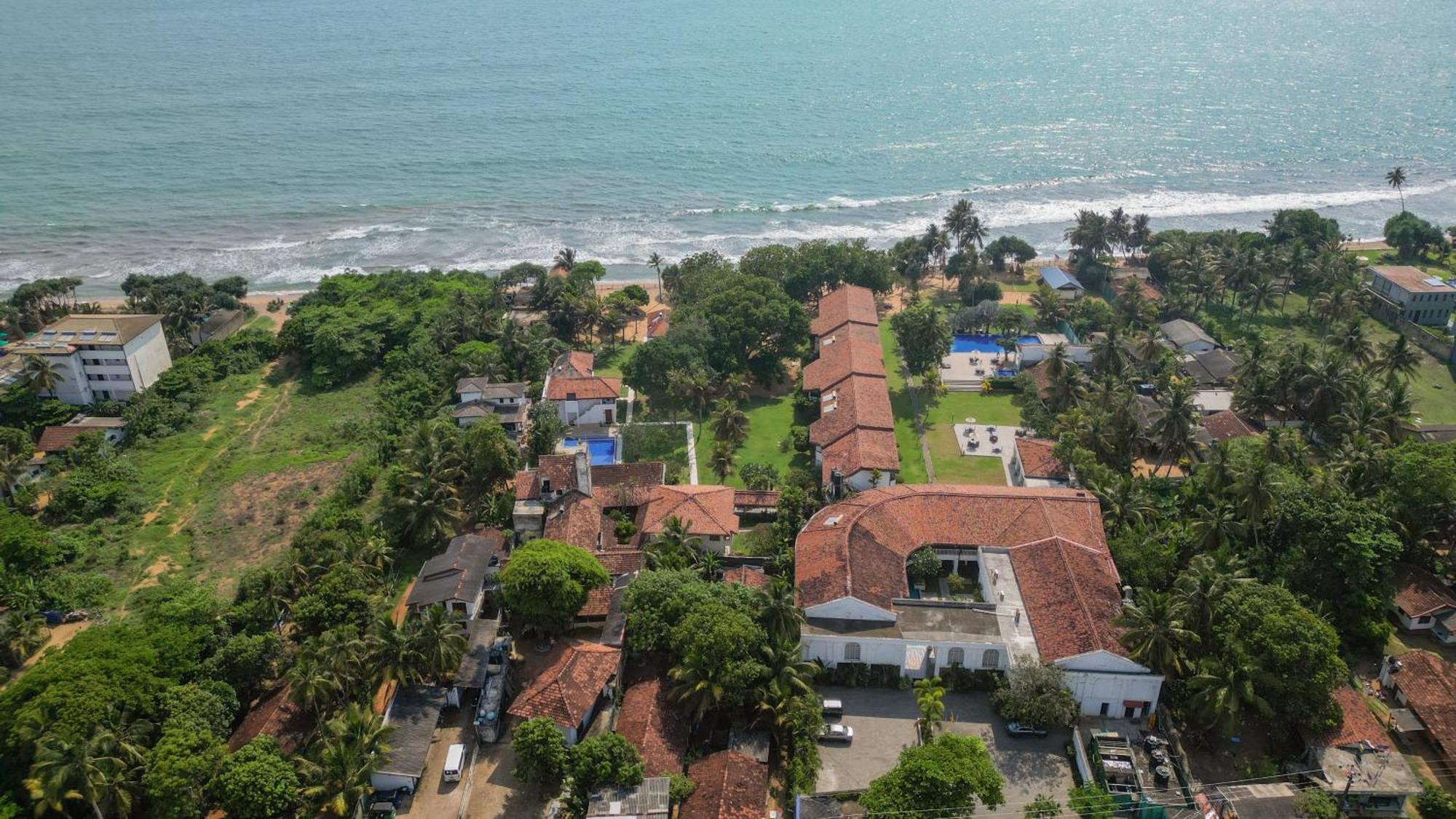 Hibiscus Beach Hotel & Villas Kalutara Exteriör bild