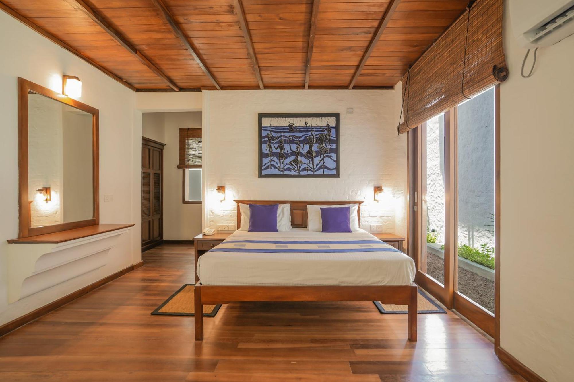 Hibiscus Beach Hotel & Villas Kalutara Exteriör bild