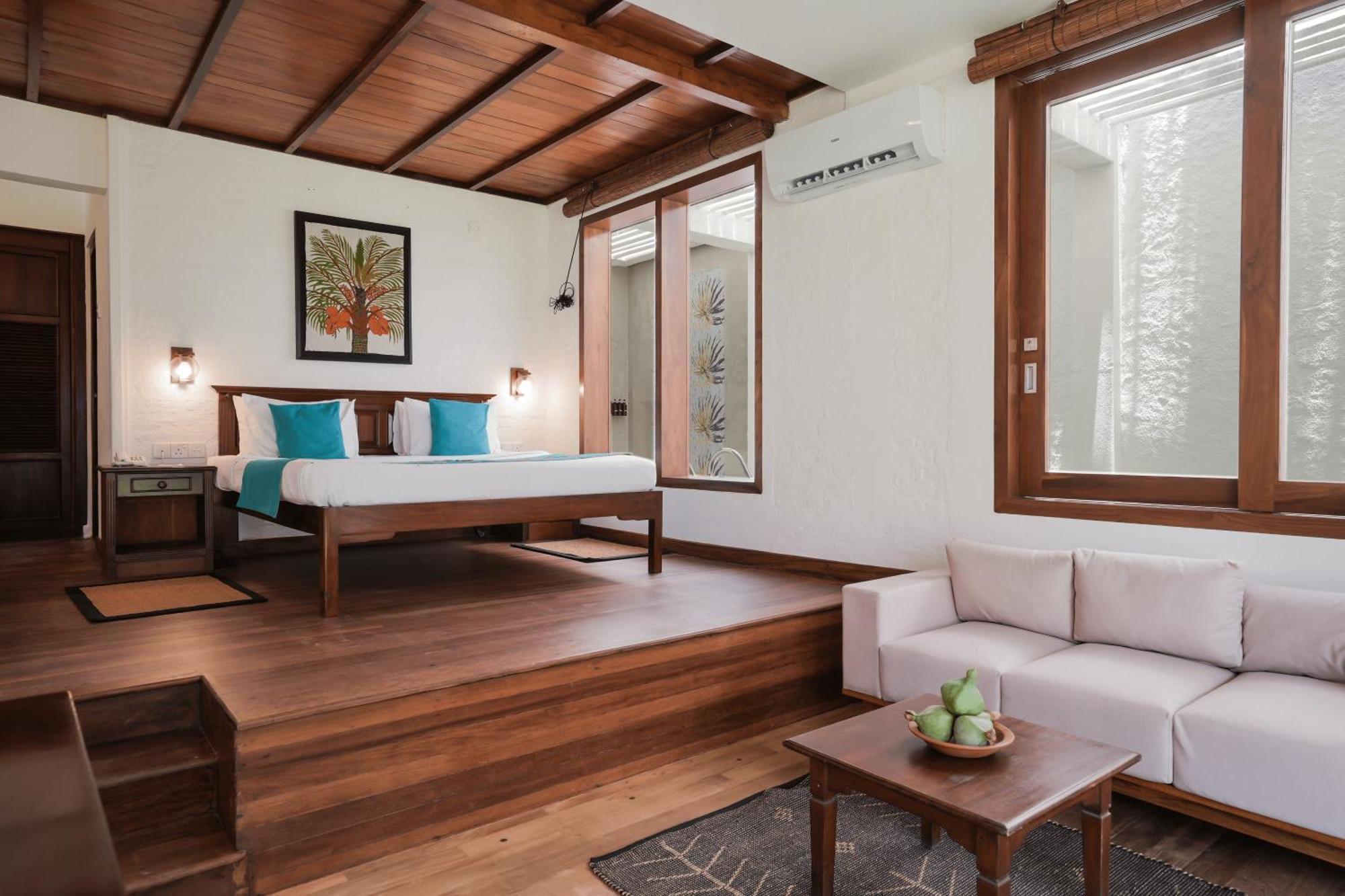 Hibiscus Beach Hotel & Villas Kalutara Exteriör bild