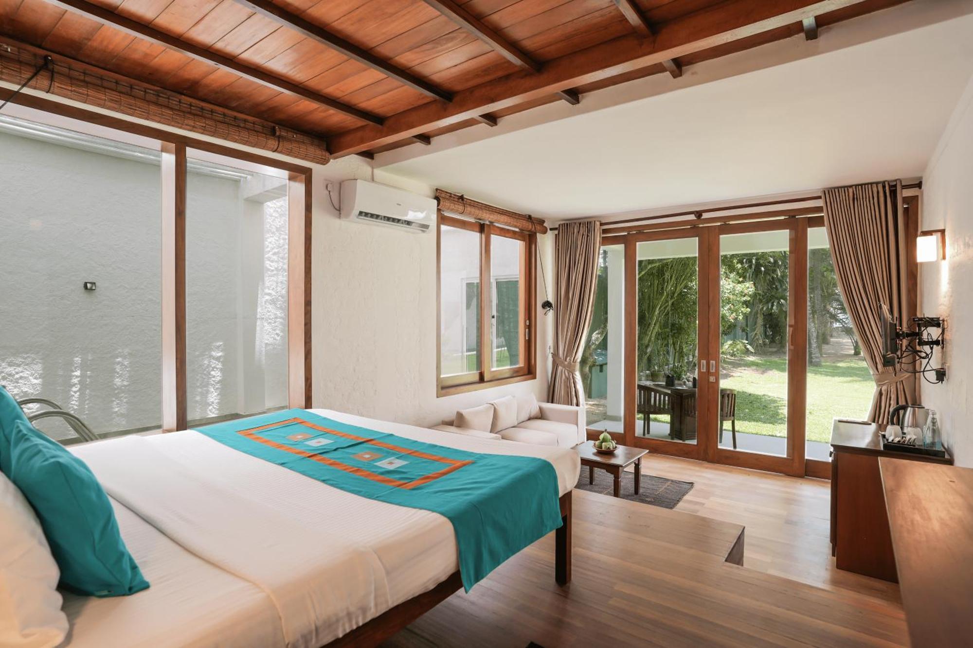 Hibiscus Beach Hotel & Villas Kalutara Exteriör bild